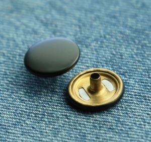 Black Snap Druk op de metalen knop